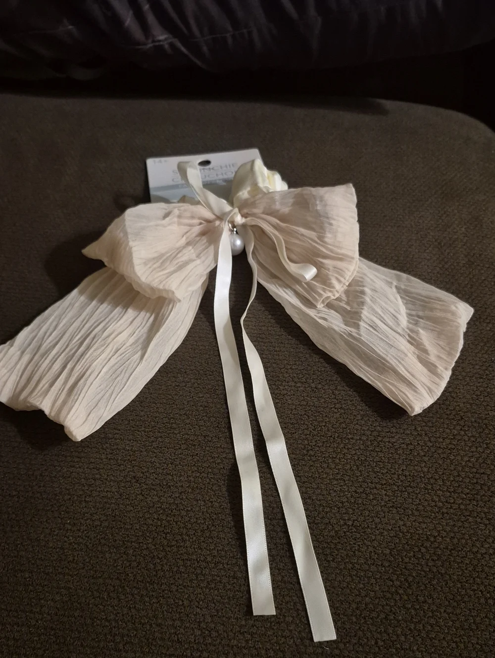 Scrunchie Fashion Girls Cream Bow Hair Clip with Pearl Accent SZ 14+